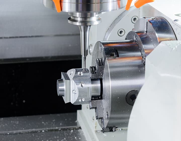 CNC turning lathe machining a metal shaft — Ginwate CNC China